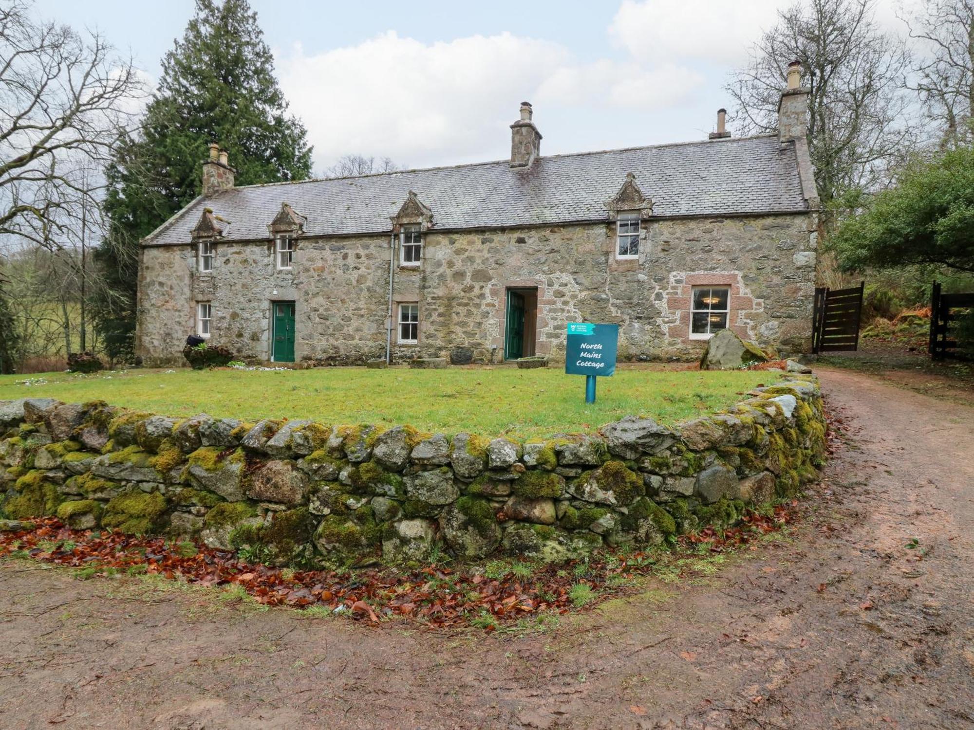 South Mains - Craigievar Castle Holiday home