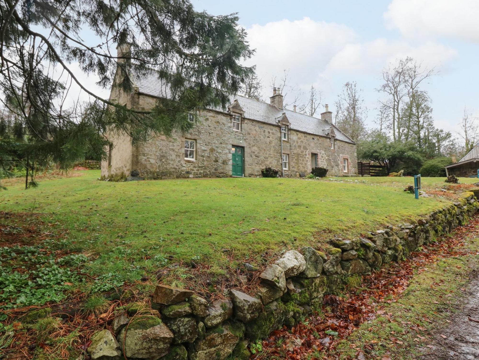South Mains - Craigievar Castle Holiday home